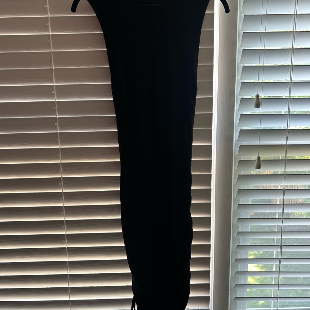 Black Sleeveless Dress